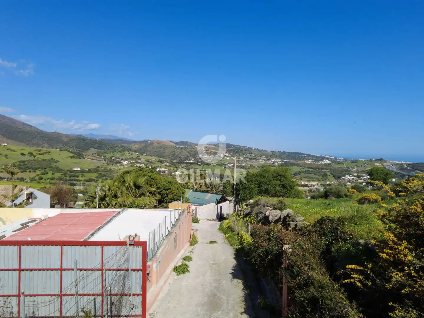 Vista exterior de Casa o chalet en venta en Estepona con Jardín privado y Piscina