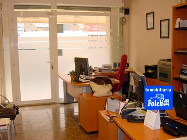 Locale commerciale in vendita a Casco Urbano