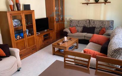 Living room of Flat for sale in Navalmoral de la Mata  with Air Conditioner, Heating and Terrace