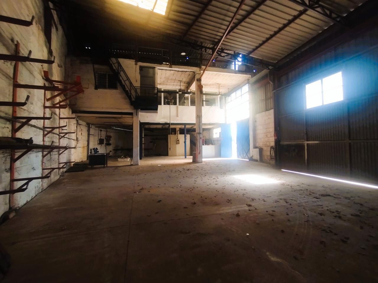 Nave industrial de alquiler en Vigo 
