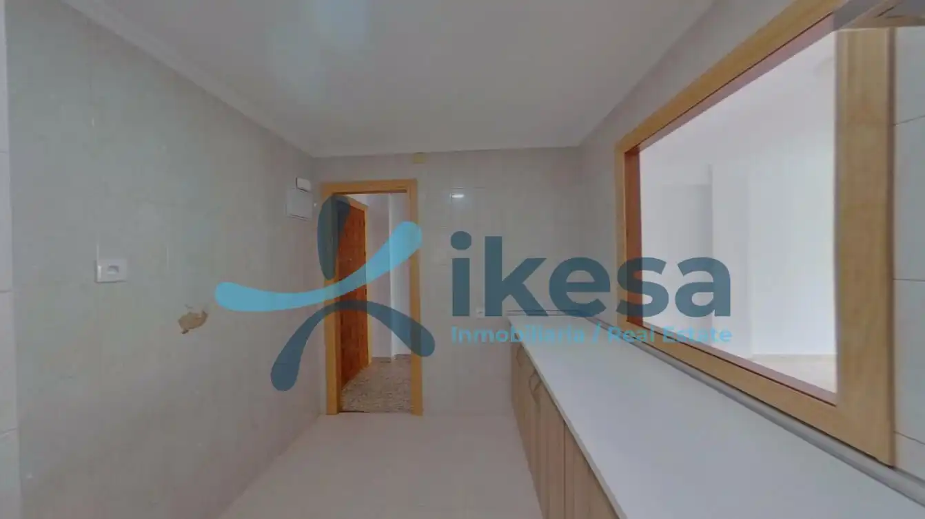 Piso con ascensor en venta en Estepona Pueblo, imagen 5