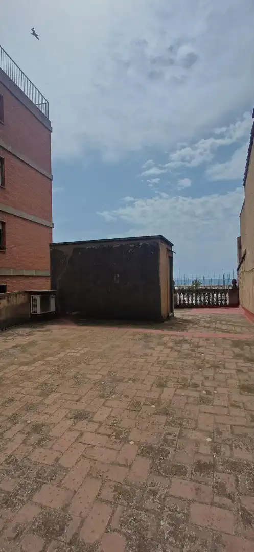 Vista exterior de Casa o xalet en venda en El Masnou amb Calefacció, Terrassa i Forn