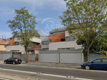 Maison mitoyenne à vendre à Angel Saavedra