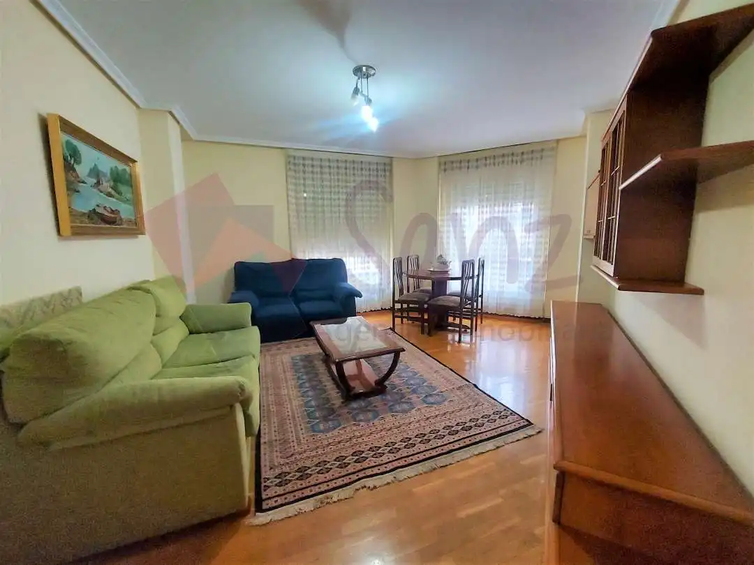 Apartamento de alquiler en Calle Huesca, Jesuitas