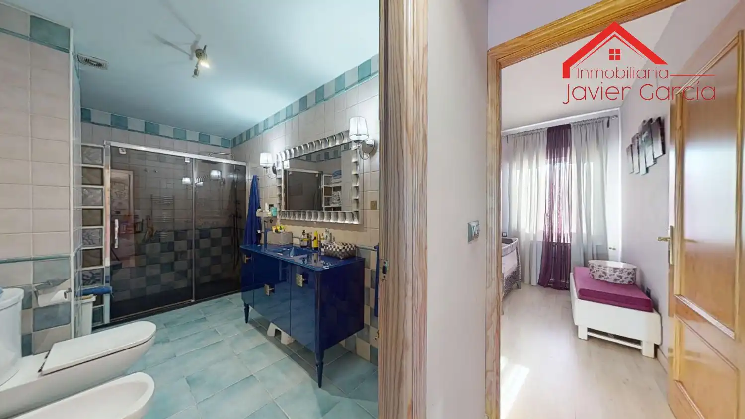 Baño de Dúplex en venta en Villafranca de los Barros con Aire acondicionado, Calefacción y Parquet