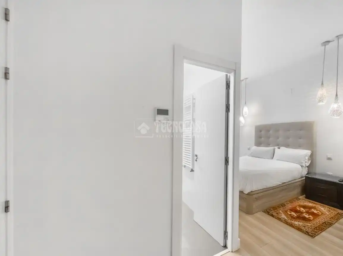 Bedroom of Flat for sale in Madrid  with Air Conditioner and Heating