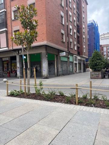 Local comercial en Alquiler en Erandio