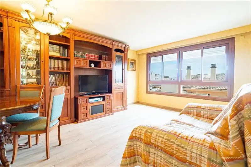 Piso con terraza en venta en Ponent, imagen 2