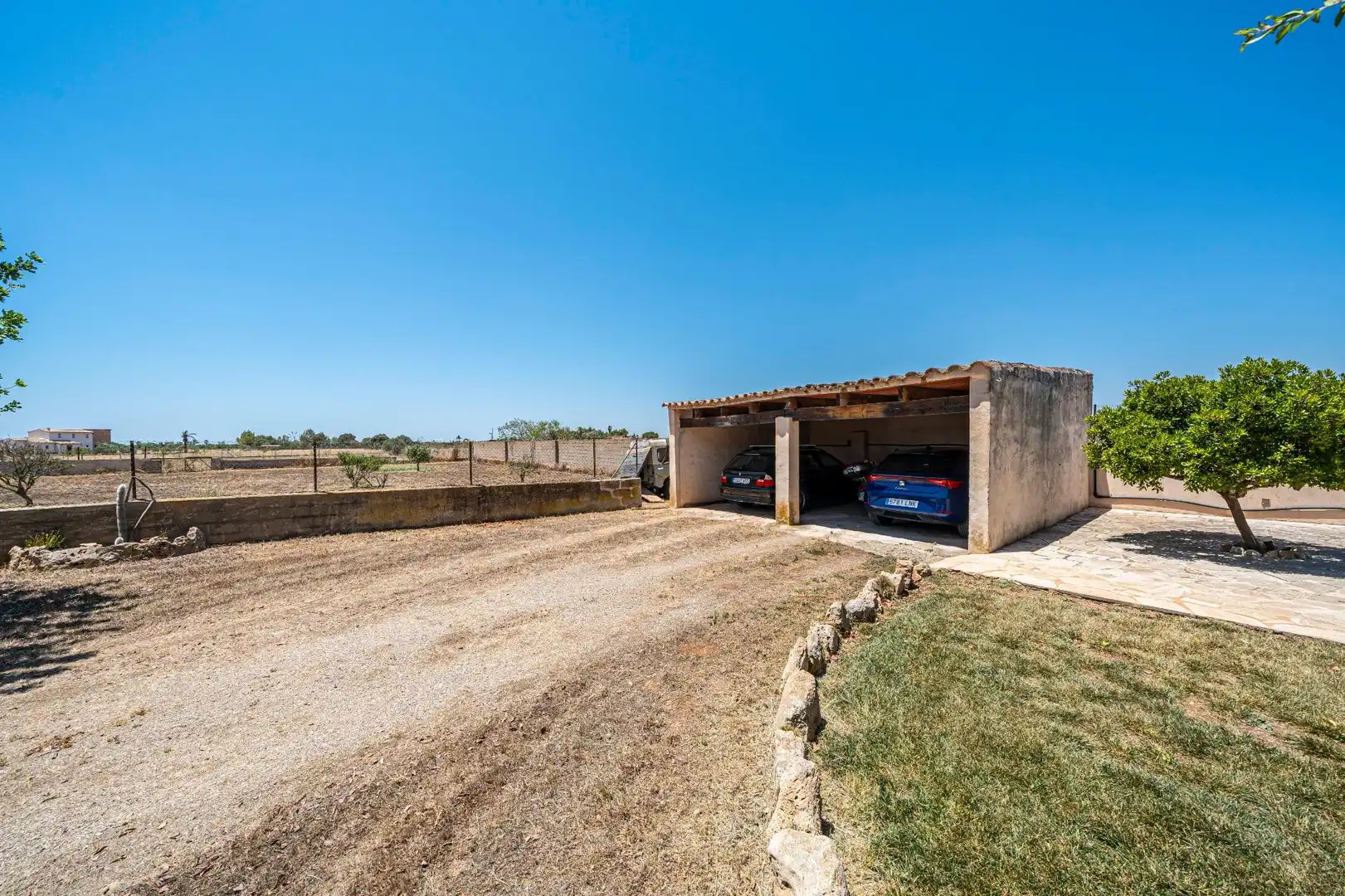 Aparcament de Finca rústica en venda en Campos