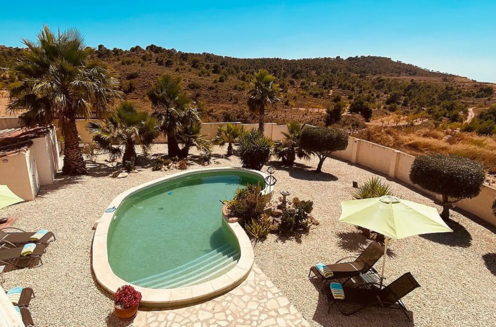Piscina de Casa o xalet en venda en Orihuela amb Aire condicionat, Terrassa i Alarma