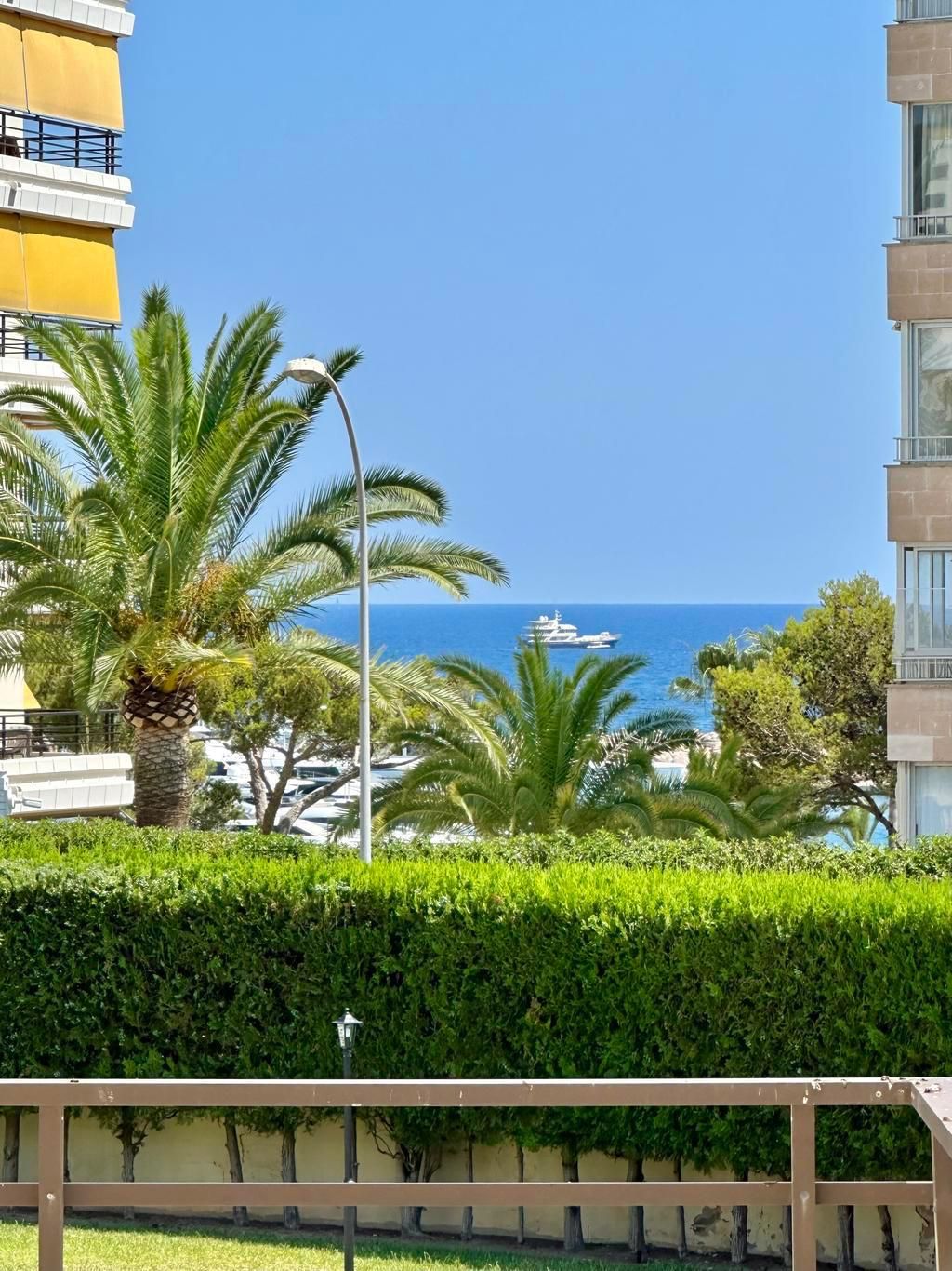 Vista exterior de Apartamento en venta en Calvià con Aire acondicionado, Terraza y Trastero