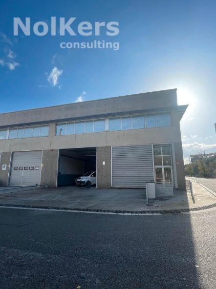 Vista exterior de Nau industrial de lloguer en Pallejà amb Calefacció