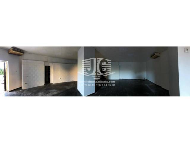 Local comercial en Alquiler en CALDERON DE LA BARCA en Roquetes