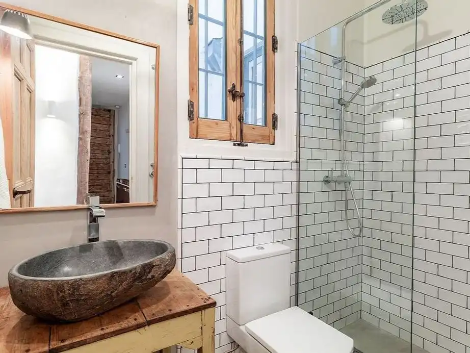 Bathroom of Apartments for rent in Badalona  with Parquet flooring, Storage room and Furnished