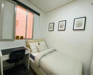 Bedroom of Apartment to share in  Madrid Capital  with Heating, Furnished and Oven