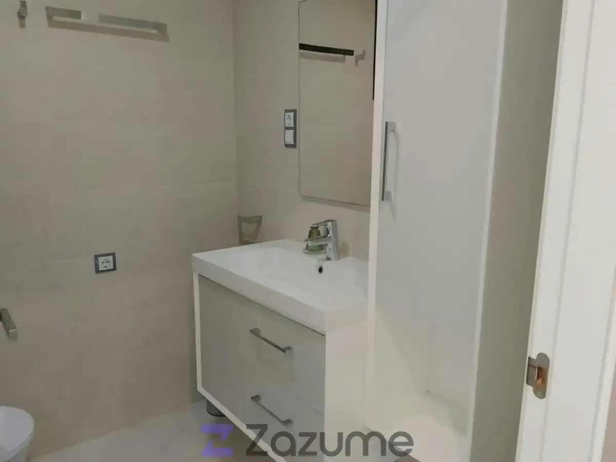 Baño de Apartamento de alquiler en Los Arenales del Sol