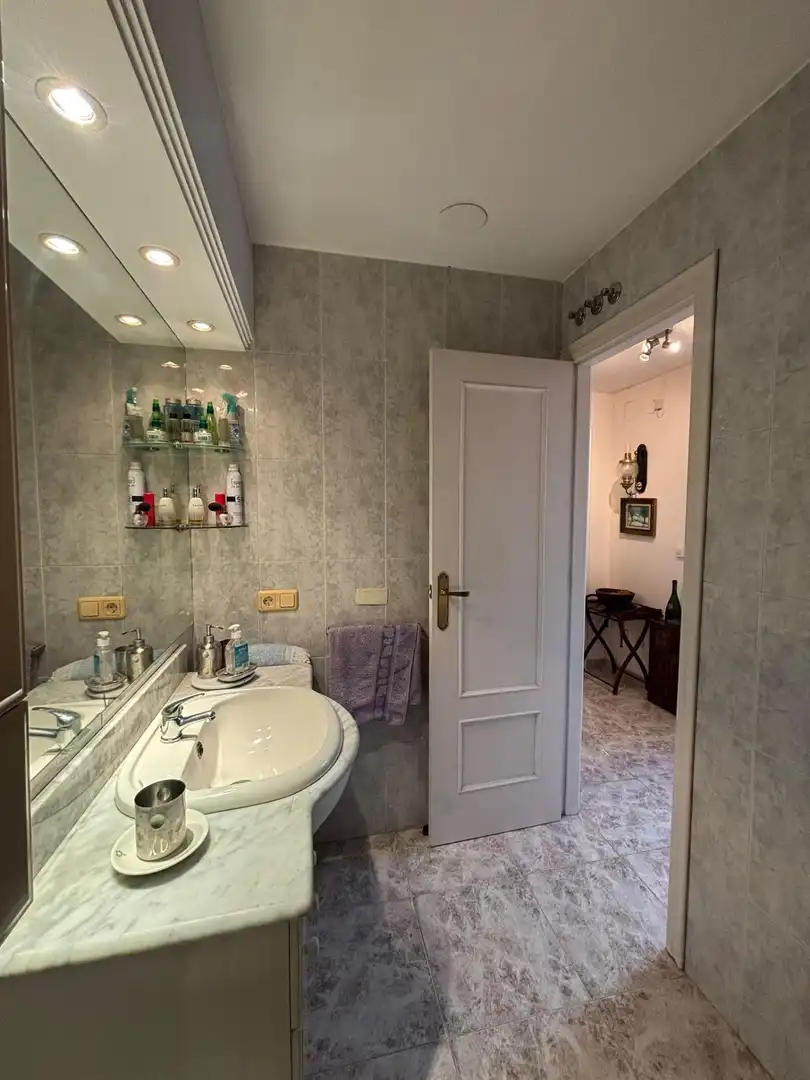 Bathroom of Attic for sale in Valdepeñas