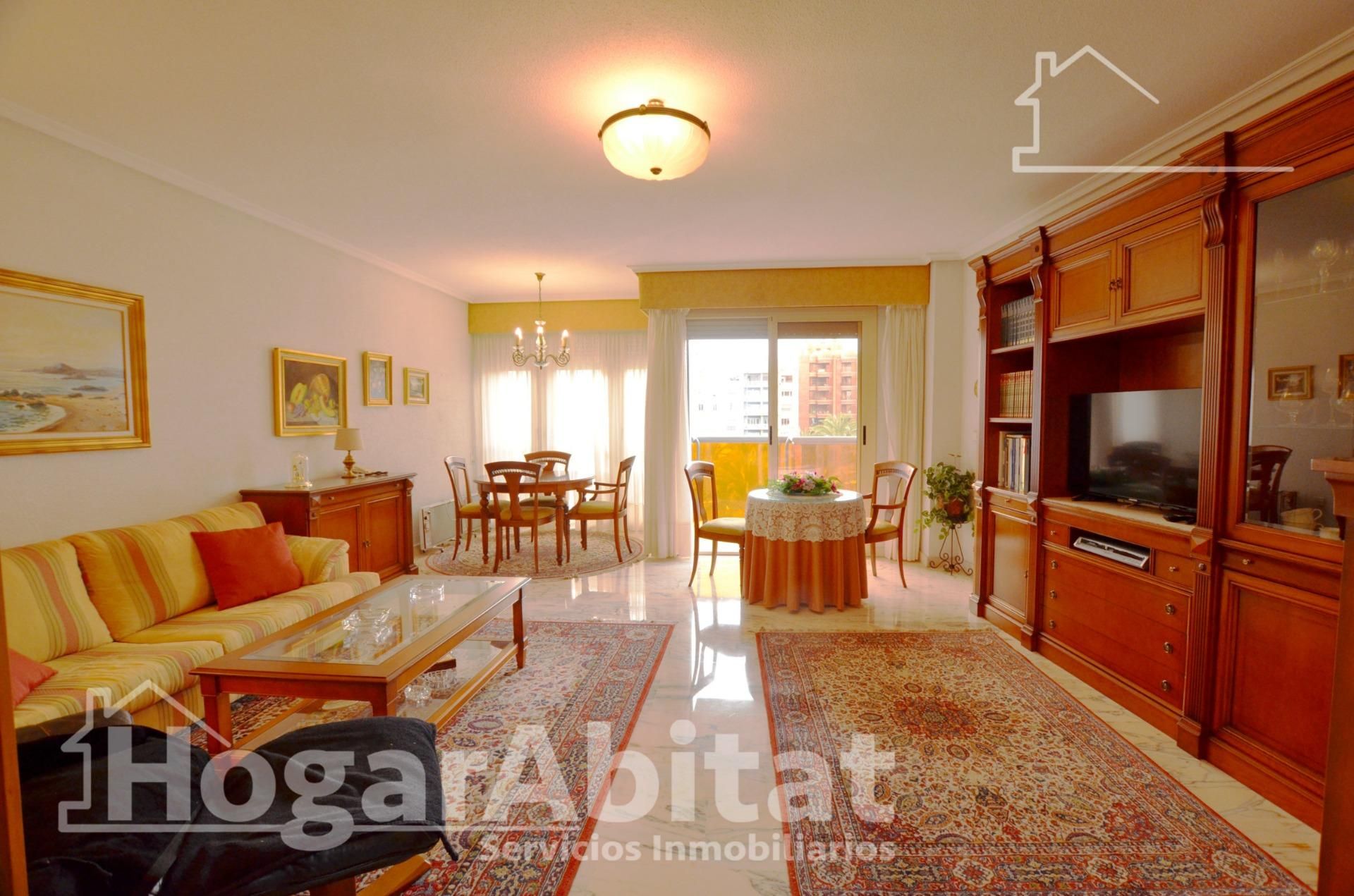 Living room of Flat for sale in Alicante / Alacant  with Air Conditioner, Heating and Balcony
