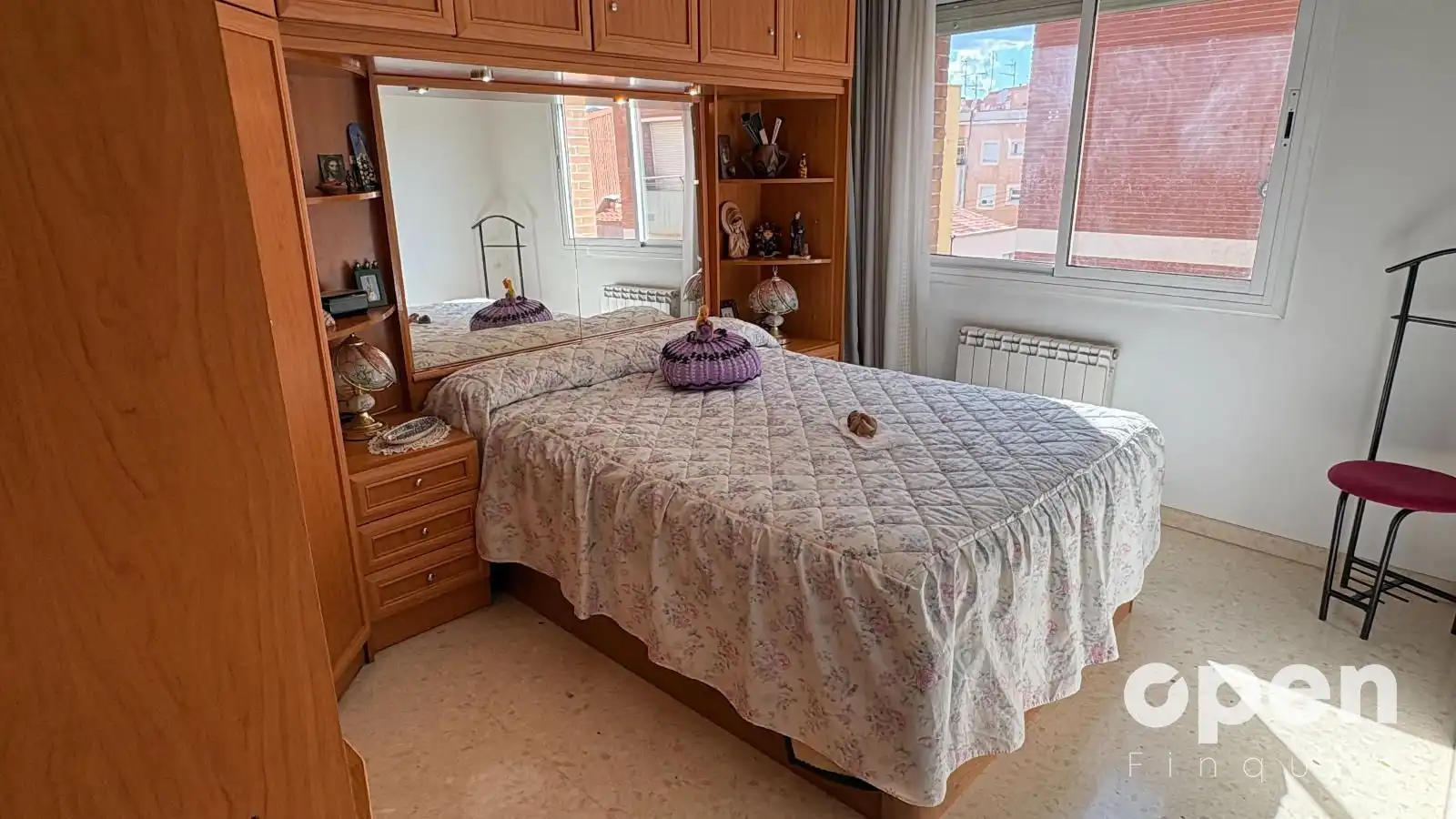 Dormitori de Pis en venda en Terrassa amb Calefacció, Terrassa i Balcó