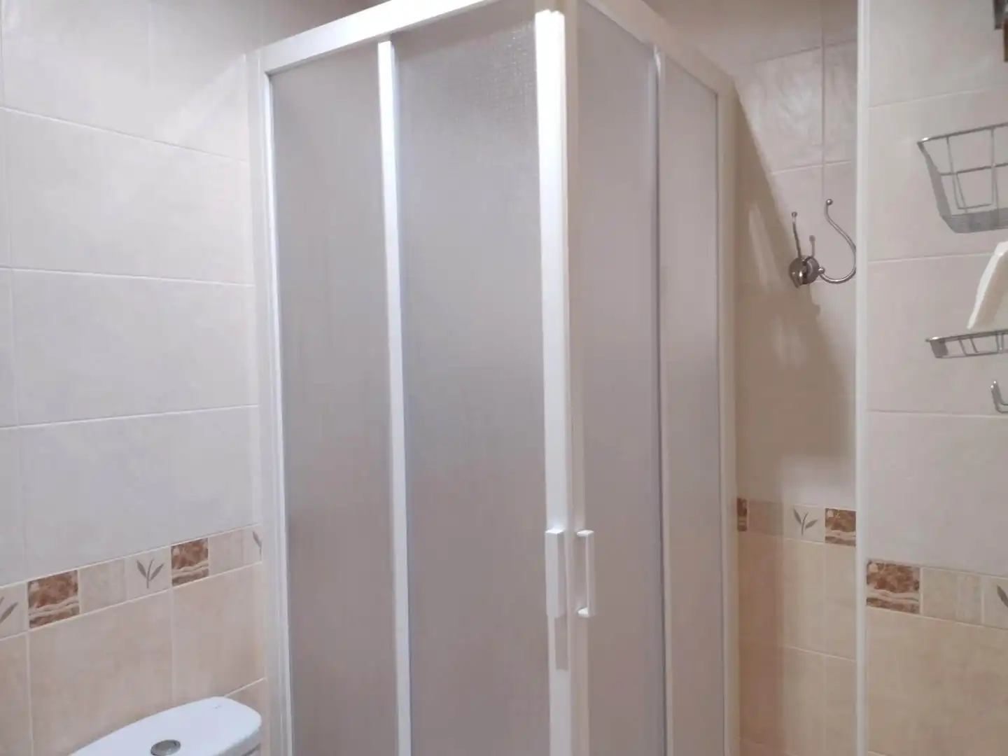 Baño de Piso de alquiler en Murcia con Aire acondicionado, Trastero y Amueblado