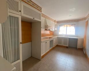 Kitchen of Flat for sale in Elche / Elx  with Air Conditioner