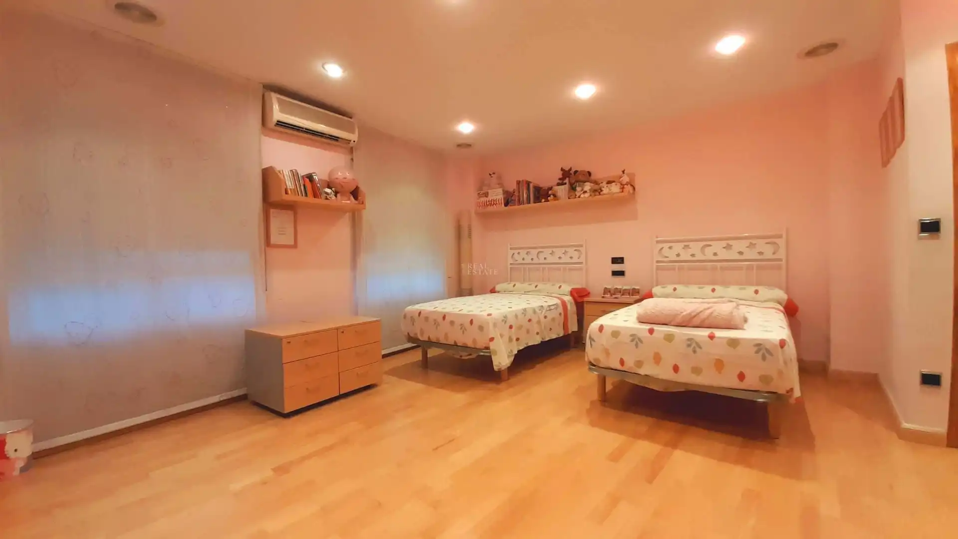 Bedroom of Duplexes for sale in Elche / Elx  with Air Conditioner, Heating and Storage room