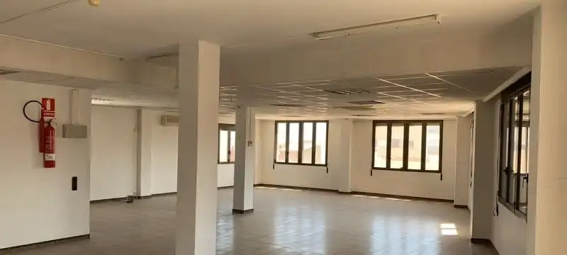 Fabrikhallen zum Verkauf in Betxí