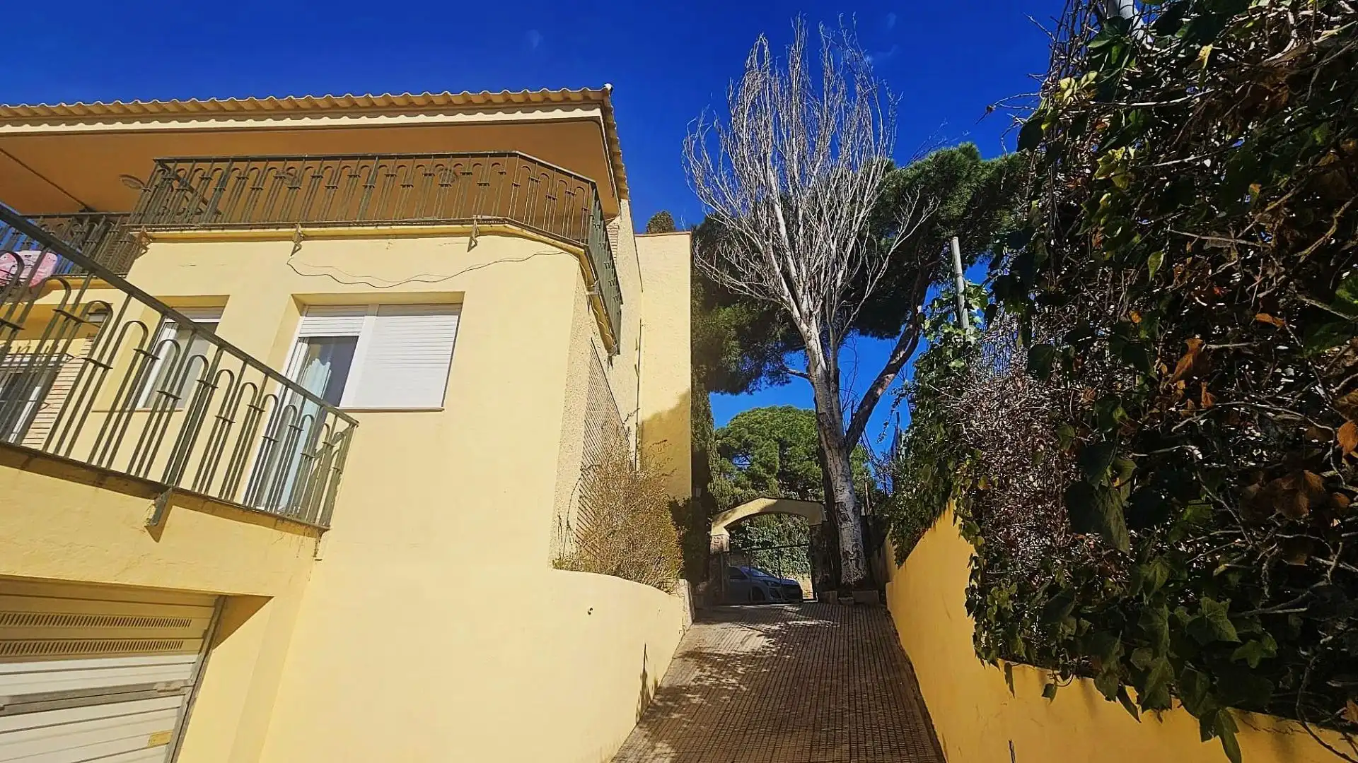 Vista exterior de Casa o xalet en venda en Calonge i Sant Antoni amb Jardí privat, Terrassa i Traster