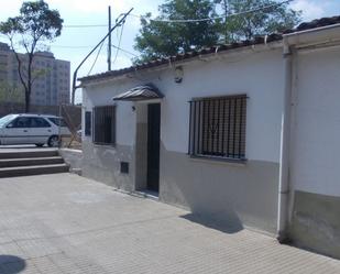 Exterior view of House or chalet for sale in Barberà del Vallès