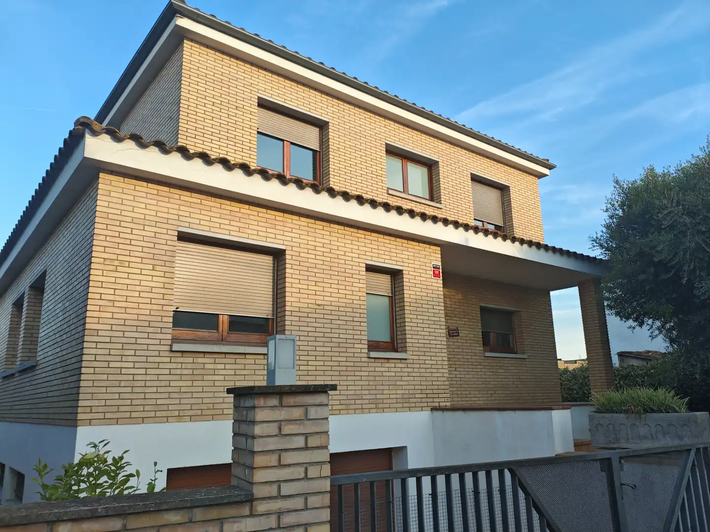 Vista exterior de Casa o chalet en venta en Vilablareix con Aire acondicionado, Calefacción y Jardín privado