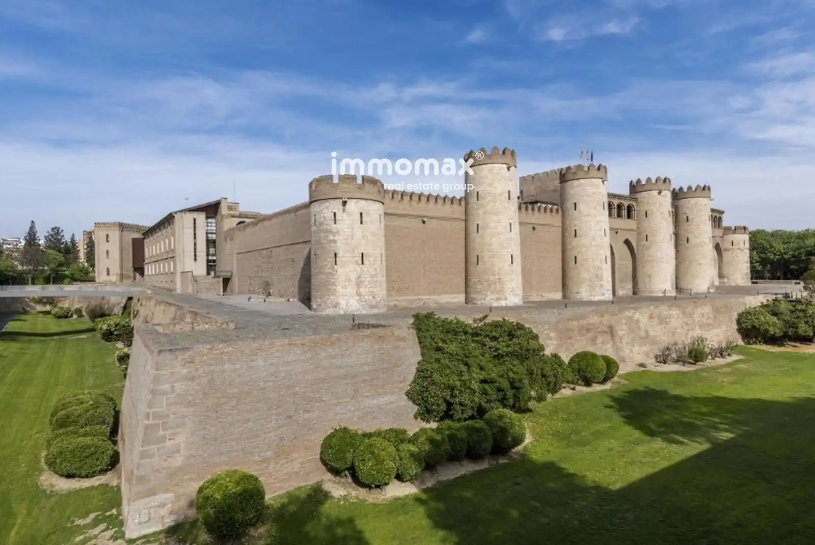 Vista exterior de Edificio en venta en Zaragoza