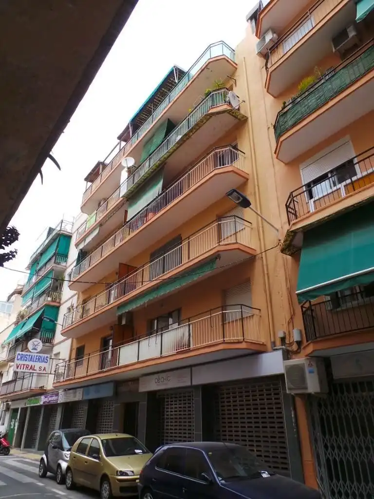 Piso con terraza en venta en Carrer Apolo XI 8
