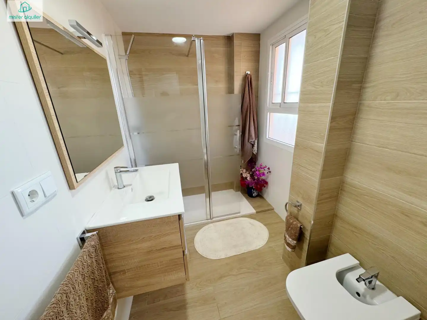 Bathroom of Study for rent in Elche / Elx  with Heating and Furnished