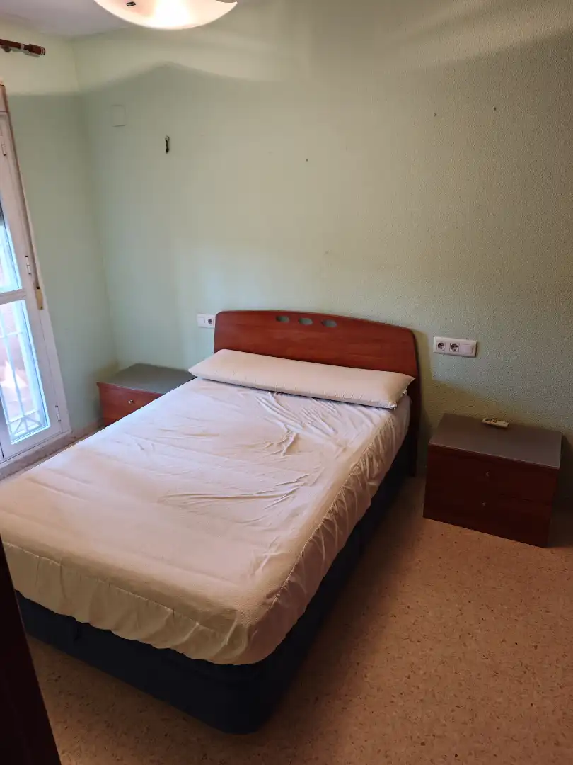 Dormitori de Dúplex en venda en Dos Hermanas amb Aire condicionat, Jardí privat i Terrassa