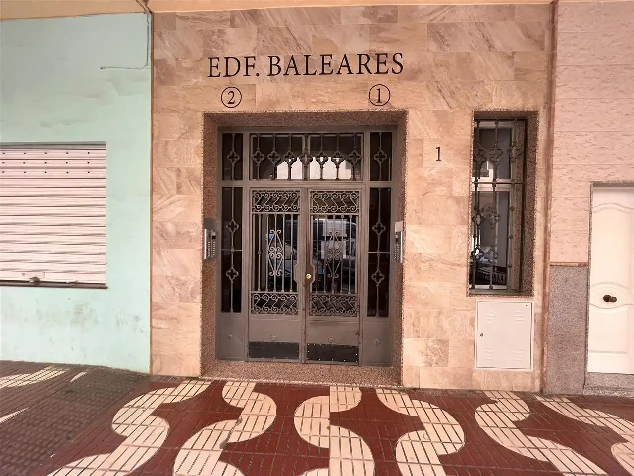 Vista exterior de Piso en venta en Vélez-Málaga