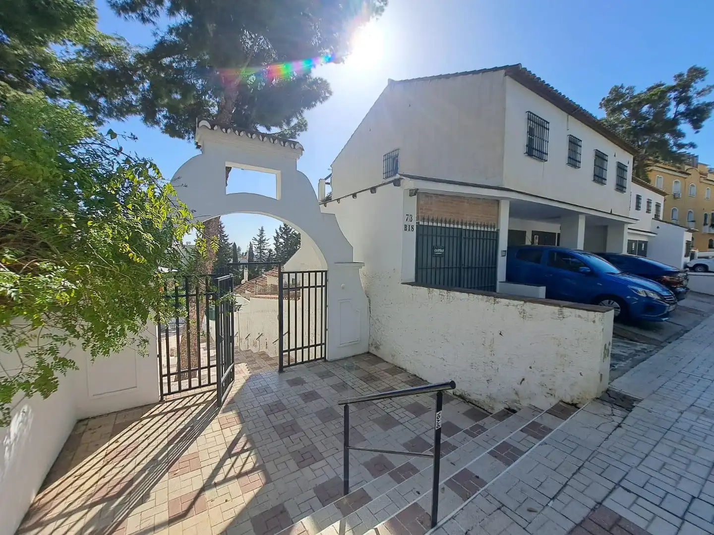 Vista exterior de Casa adosada en venda en Torremolinos amb Aire condicionat, Terrassa i Traster