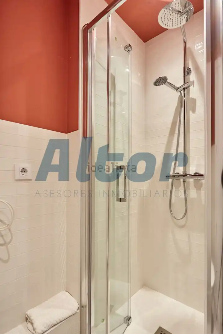 Flat for rent in DE CONCHA ESPINA, El Viso