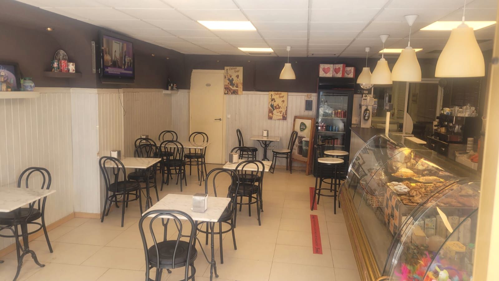 Premises for sale in Plaça de Ramon Mir, Les Roquetes