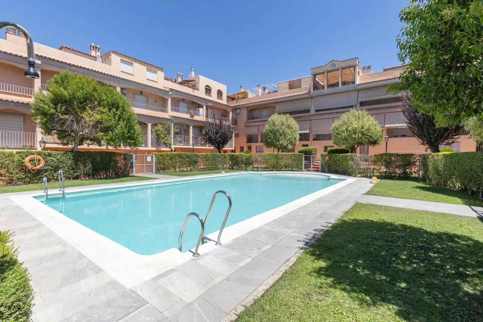 Piscina de Casa o chalet en venta en Granada con Aire acondicionado, Calefacción y Terraza