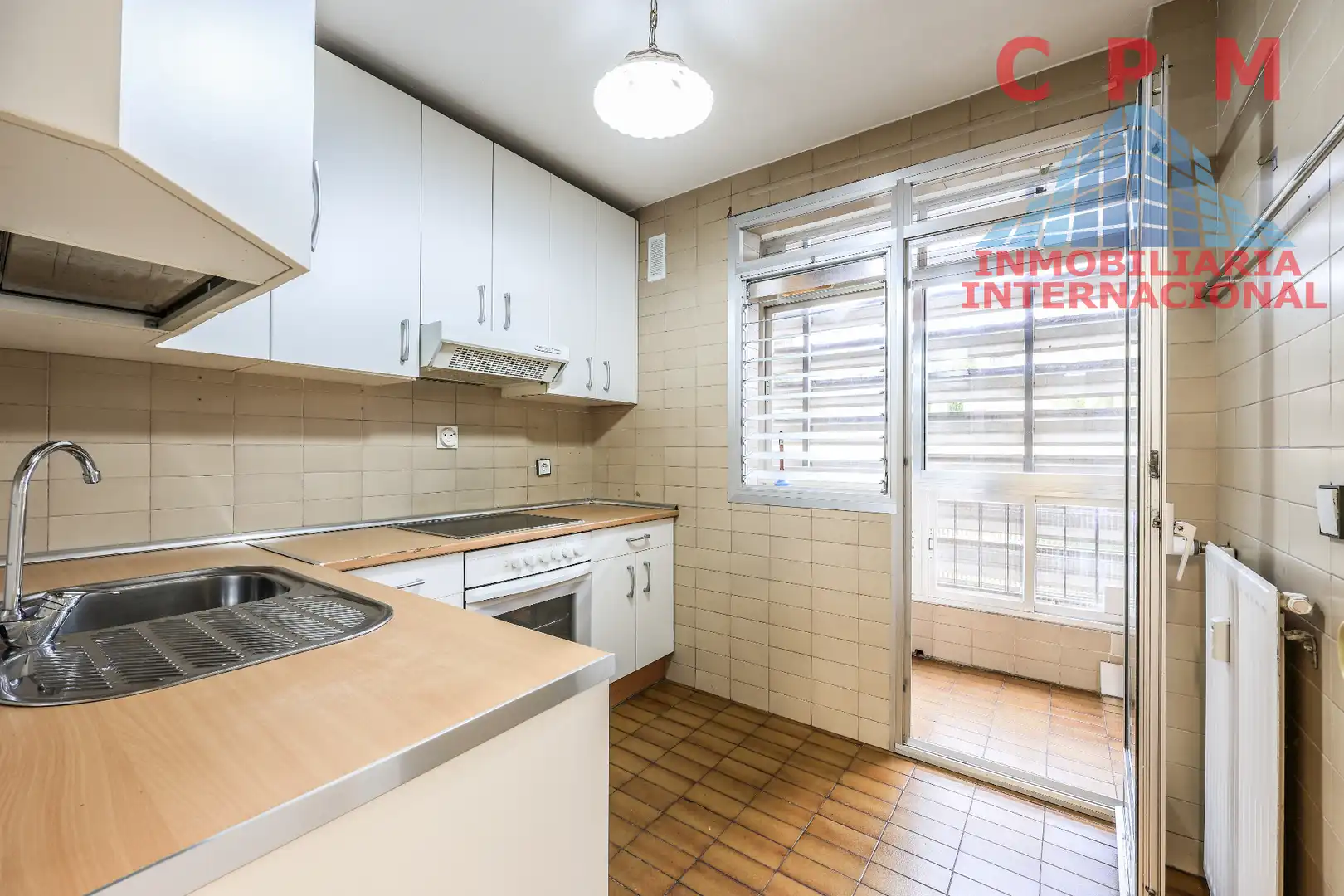Kitchen of Flat for rent in Fuencarral - El Pardo
