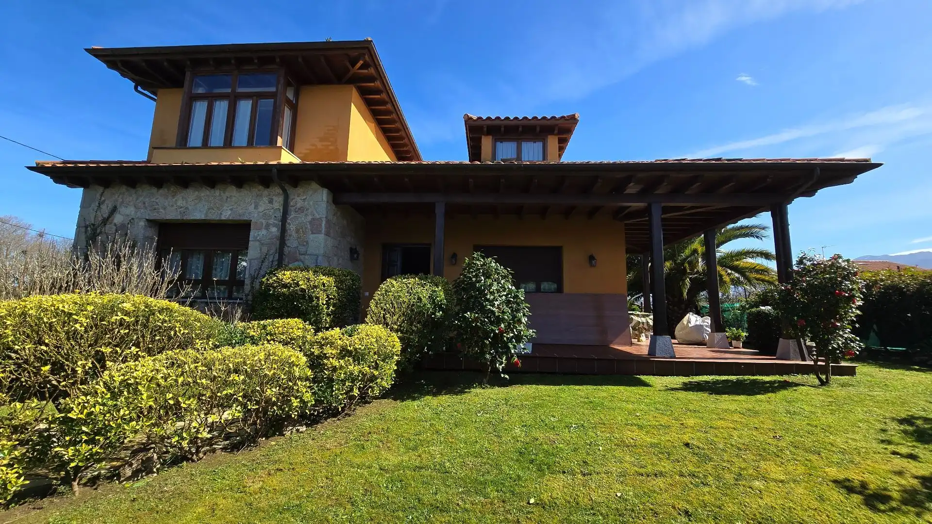 Exterior view of Houses for sale in Llanes  with Heating, Private garden and Terrace
