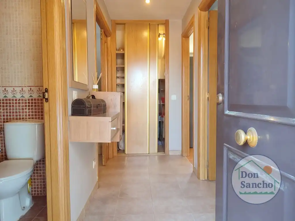 Casa adosada en venta en Viana de Cega con Calefacción, Jardín privado y Terraza