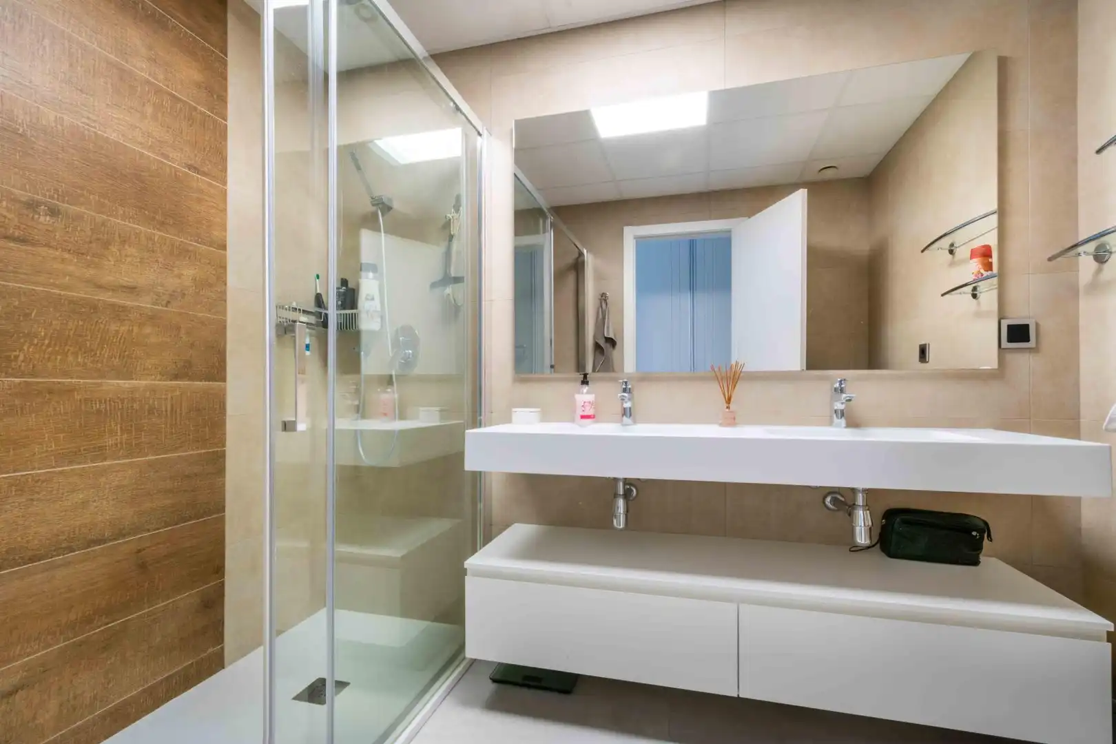 Apartment with pool for sale in Via Parque, imagen 13