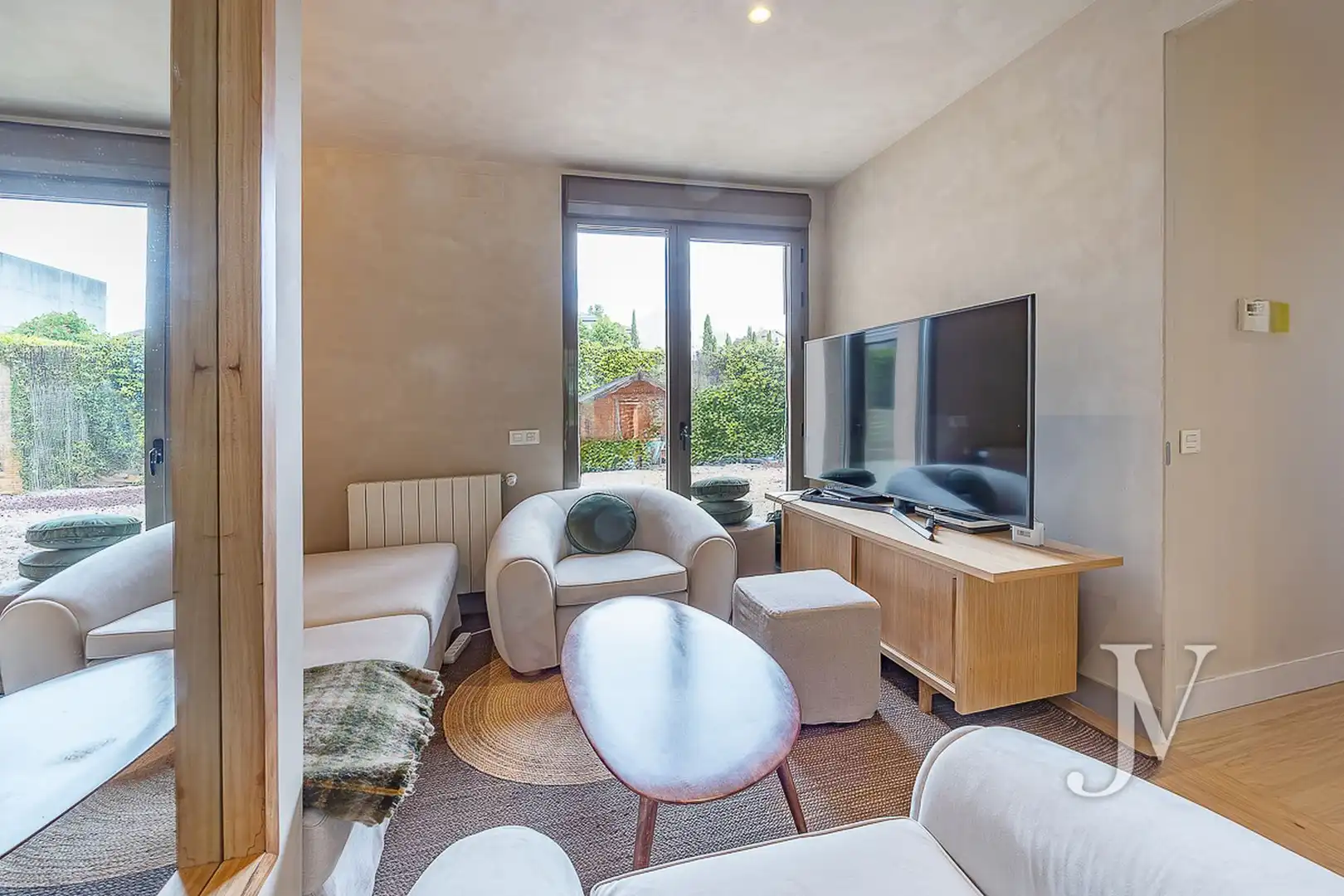 Living room of Houses for sale in Madrid  with Air Conditioner, Heating and Private garden