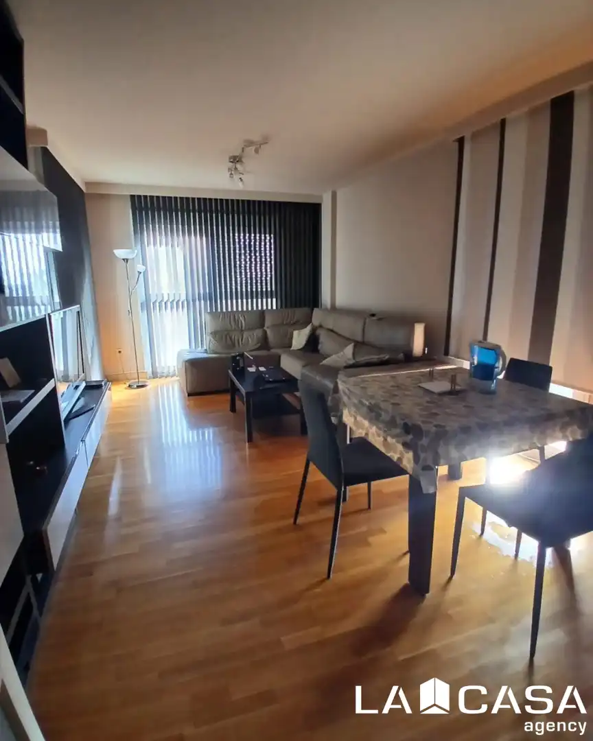 Appartamento con piscina in vendita a Calle Cueva de Menga, imagen 3