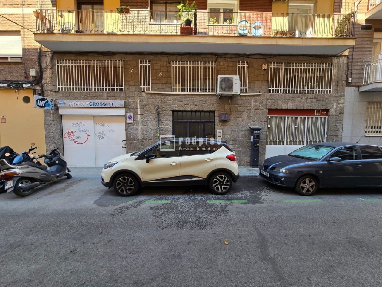 Aparcament de Local en venda en  Madrid Capital