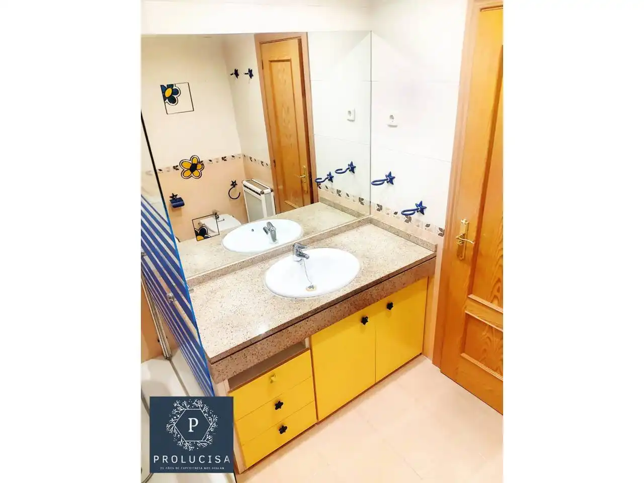 Bathroom of Detached homes for sale in Fuenlabrada  with Air Conditioner, Heating and Terrace