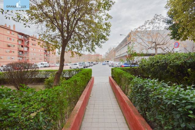 Local comercial en Venta en Plaza de Poeta Garcilaso de la Vega, 6 en Joaquina Eguaras