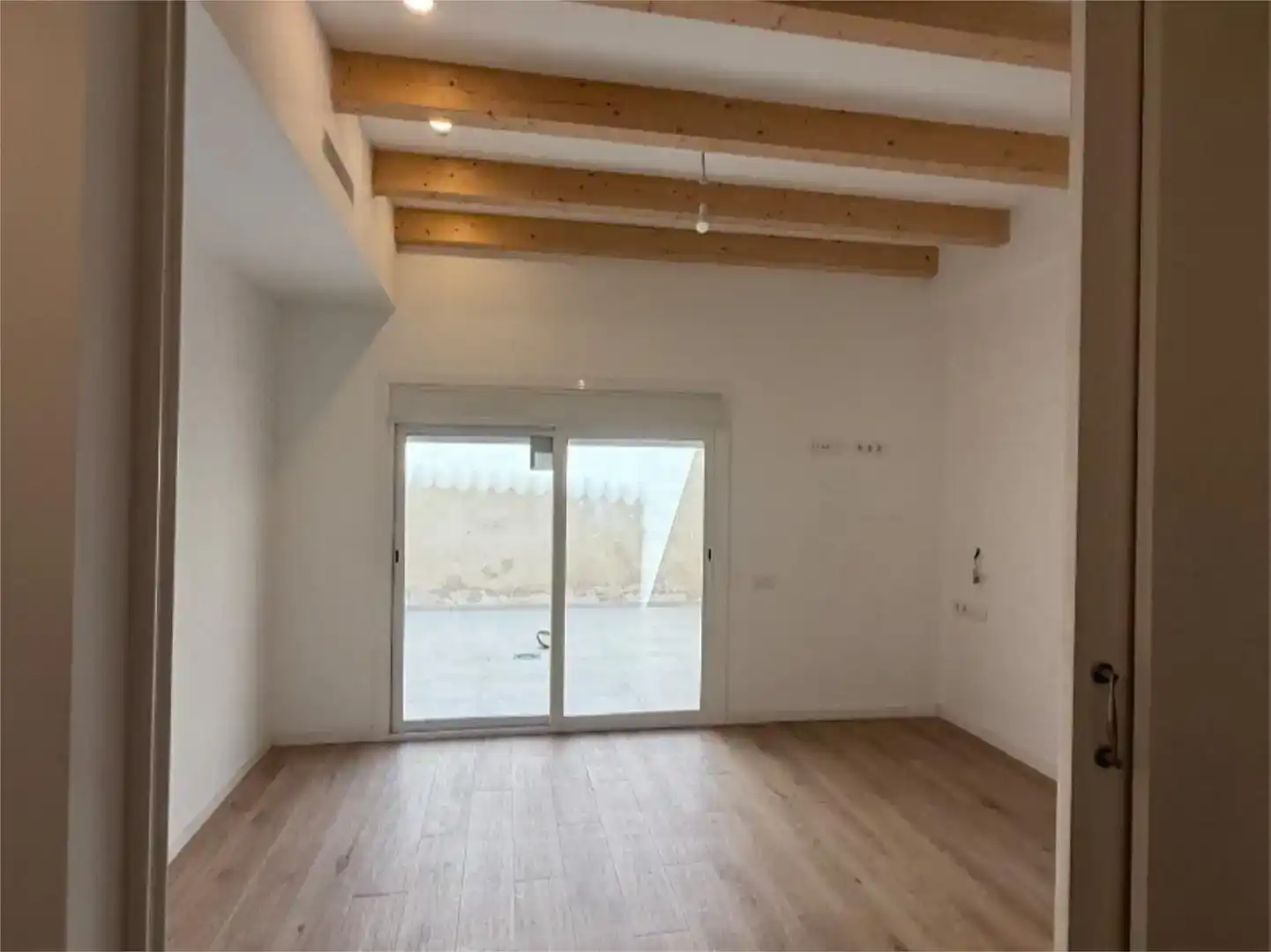 Wohnung zur Miete in Benicarló mit Klimaanlage, Privatgarten und Möbliert