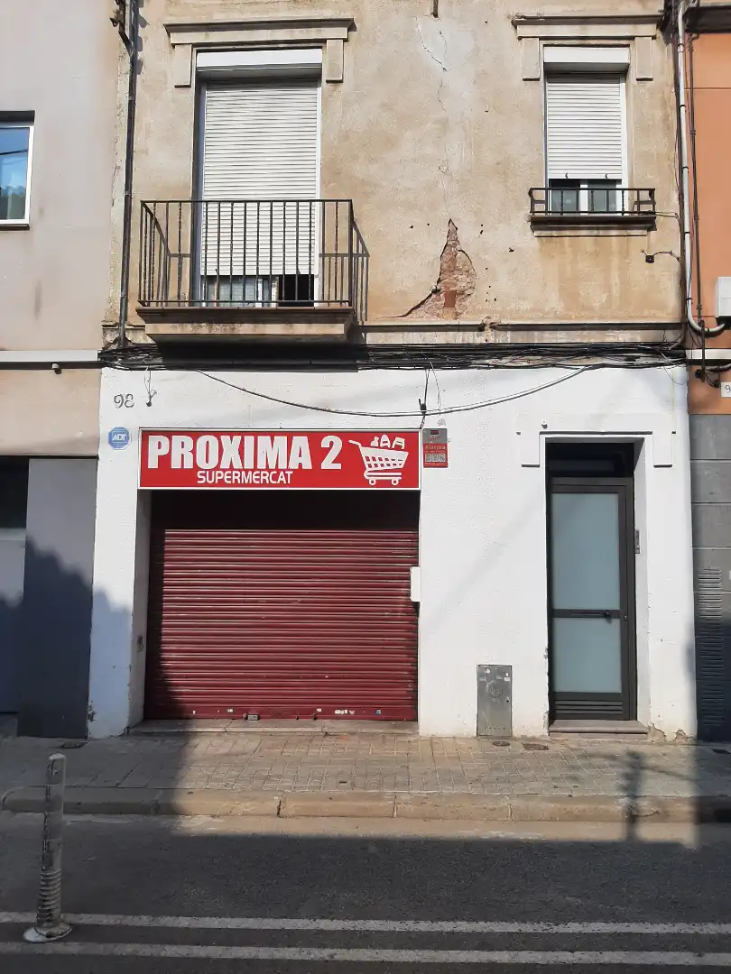 Local en venta en Mataró con Alarma
